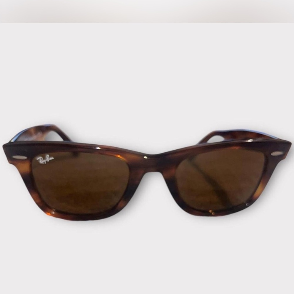 Ray-Ban Brown Sunglasses- Polished Striped Havana